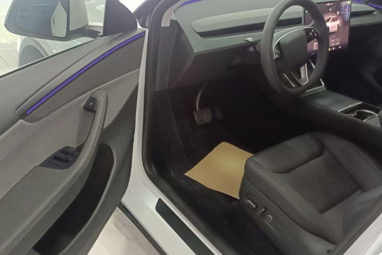 Used Tesla Model Y 2025 Rear-Wheel-Drive Version Driver Seat