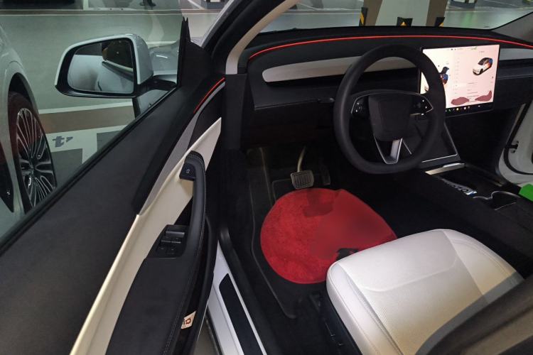Used Tesla Model Y 2025 Updated Version Long-Range All-Wheel Drive Driver Seat
