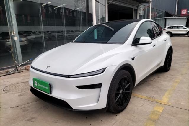 Used Tesla Model Y 2025 Rear-Wheel Drive First Edition