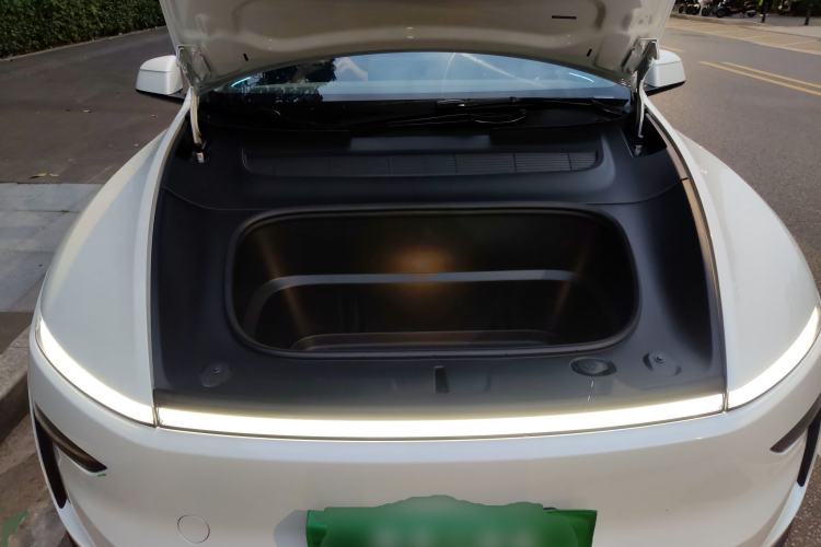 Used Tesla Model Y 2025 Rear-Wheel-Drive Version Engine Bay