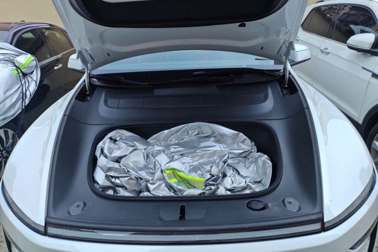 Used Tesla Model Y 2025 Rear-Wheel-Drive Version Engine Bay