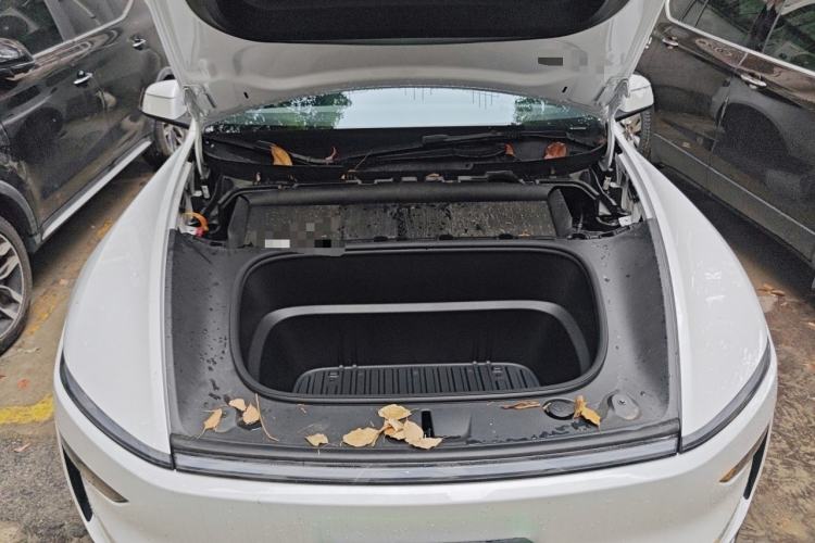 Used Tesla Model Y 2025 Rear-Wheel-Drive Version Engine Bay