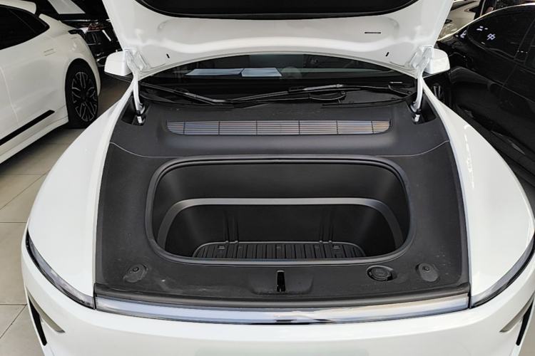 Used Tesla Model Y 2025 Rear-Wheel-Drive Version Engine Bay