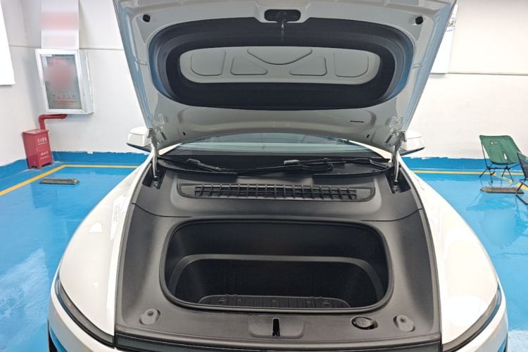 Used Tesla Model Y 2025 Rear-Wheel-Drive Version Engine Bay
