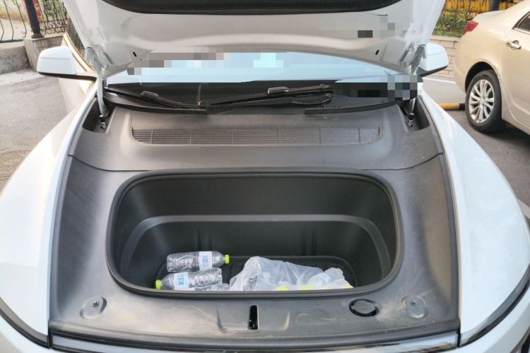 Used Tesla Model Y 2025 Rear-Wheel-Drive Version Engine Bay