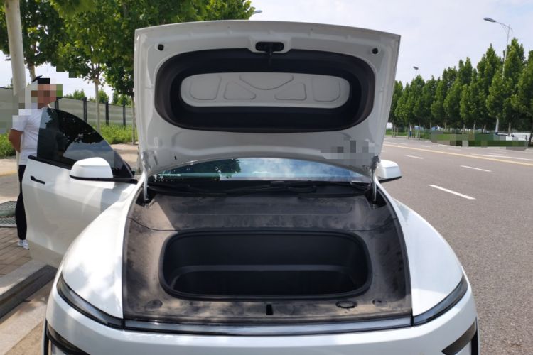 Used Tesla Model Y 2025 Updated Version Long-Range All-Wheel Drive Engine Bay