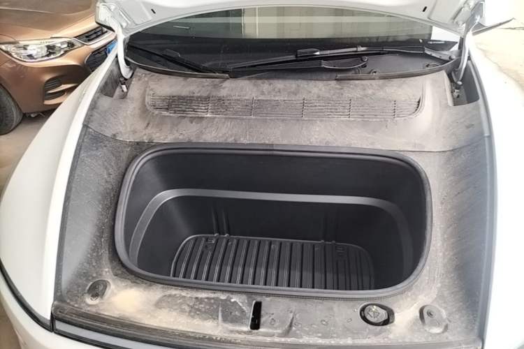 Used Tesla Model Y 2025 Rear-Wheel Drive First Edition Engine Bay