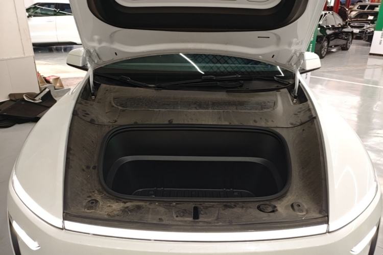 Used Tesla Model Y 2025 Rear-Wheel-Drive Version Engine Bay
