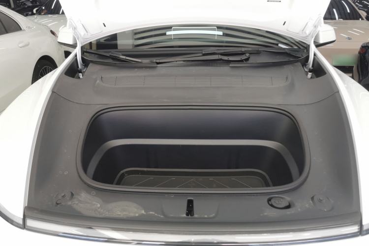 Used Tesla Model Y 2025 Rear-Wheel-Drive Version Engine Bay