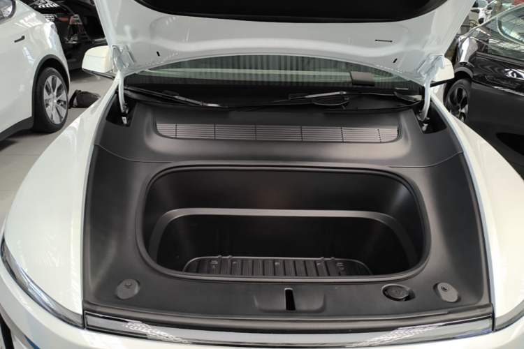 Used Tesla Model Y 2025 Rear-Wheel Drive First Edition Engine Bay