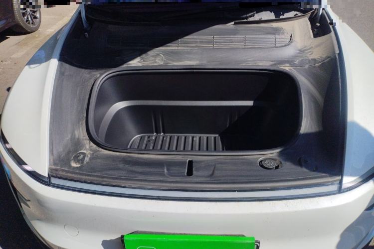Used Tesla Model Y 2025 Rear-Wheel-Drive Version Engine Bay