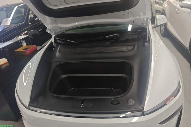 Used Tesla Model Y 2025 Rear-Wheel Drive First Edition Engine Bay
