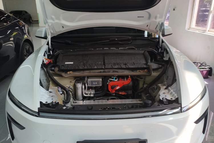 Used Tesla Model Y 2025 Rear-Wheel-Drive Version Engine Bay