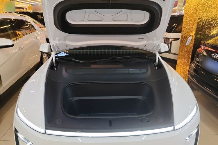 Used Tesla Model Y 2025 Rear-Wheel-Drive Version Engine Bay