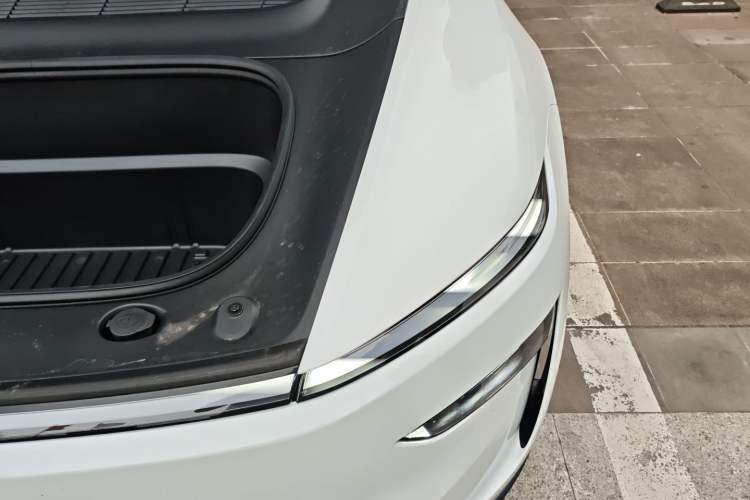 Used Tesla Model Y 2025 Rear-Wheel-Drive Version Engine Bay Left