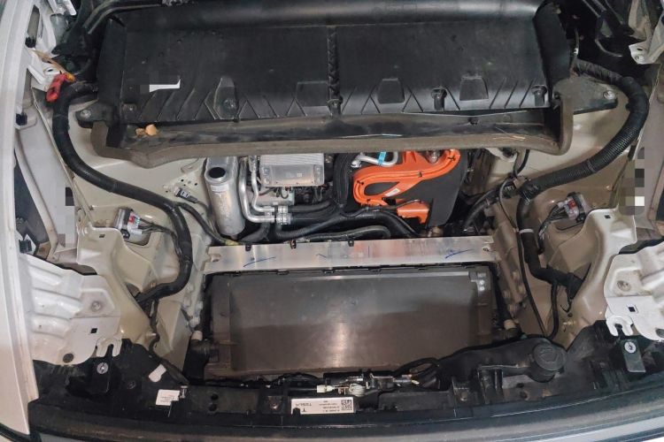 Used Tesla Model Y 2025 Rear-Wheel-Drive Version Engine Bay
