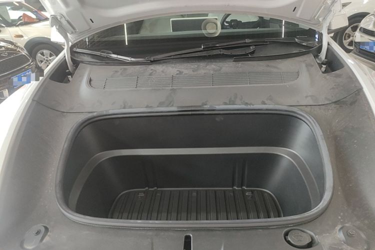 Used Tesla Model Y 2025 Rear-Wheel-Drive Version Engine Bay