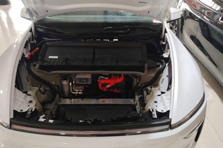 Used Tesla Model Y 2025 Rear-Wheel-Drive Version Engine Bay