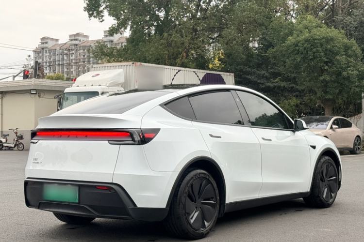 Used Tesla Model Y 2025 Rear-Wheel-Drive Version Exterior 1