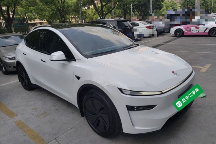Used Tesla Model Y 2025 Long-Range All-Wheel-Drive Version Exterior 1