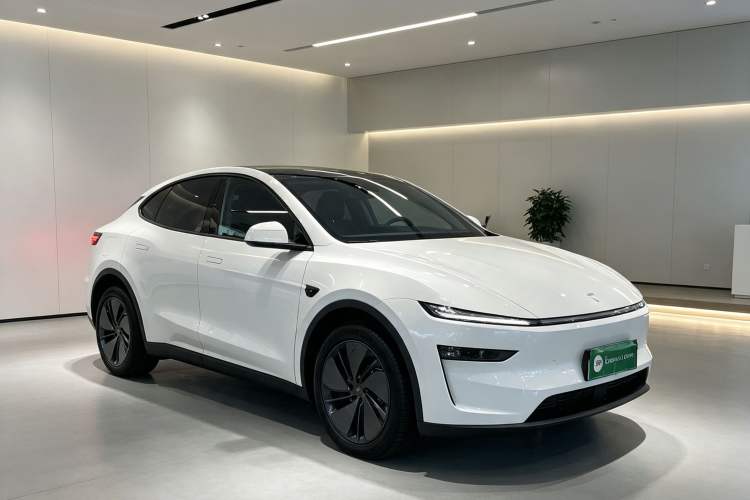 Used Tesla Model Y 2025 Rear-Wheel-Drive Version Exterior 1