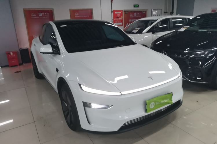 Used Tesla Model Y 2025 Rear-Wheel Drive First Edition Exterior 1