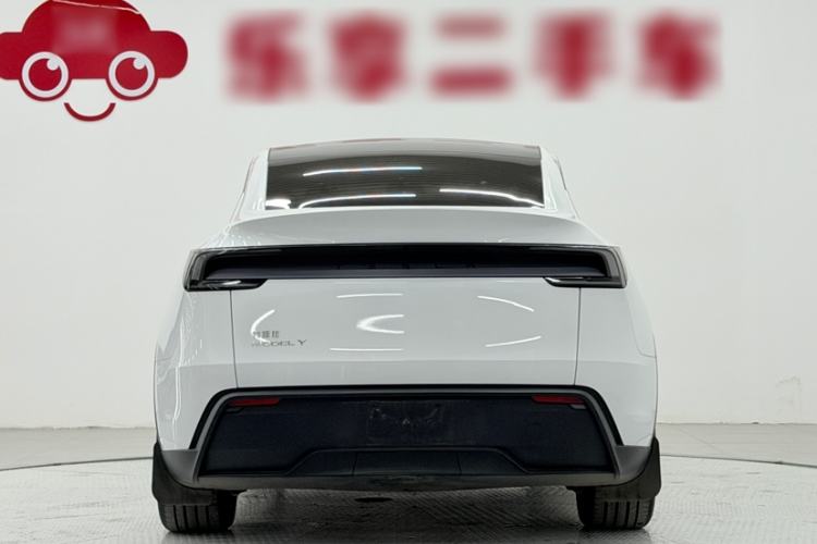 Used Tesla Model Y 2025 Rear-Wheel-Drive Version Exterior 2