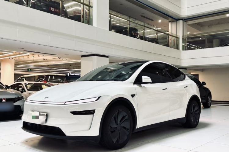Used Tesla Model Y 2025 Long-Range All-Wheel-Drive Version Exterior 2