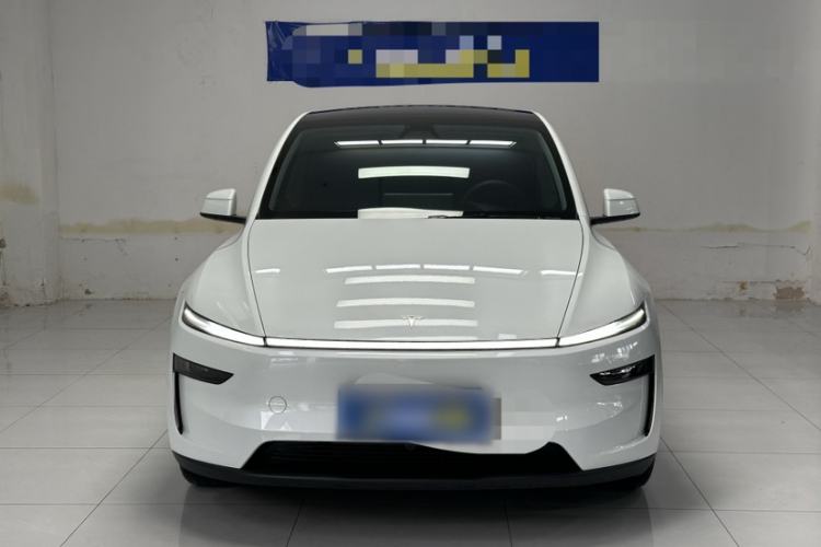 Used Tesla Model Y 2025 Rear-Wheel-Drive Version Exterior 2