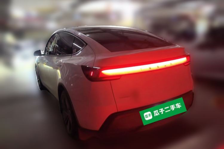 Used Tesla Model Y 2025 Rear-Wheel-Drive Version Exterior 3