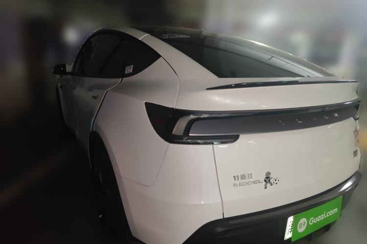 Used Tesla Model Y 2025 Rear-Wheel-Drive Version Exterior 3