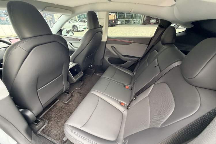 Used Tesla Model Y 2025 Rear-Wheel-Drive Version Exterior 7