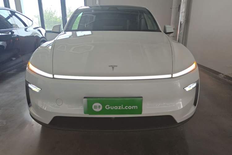 Used Tesla Model Y 2025 Rear-Wheel-Drive Version Front