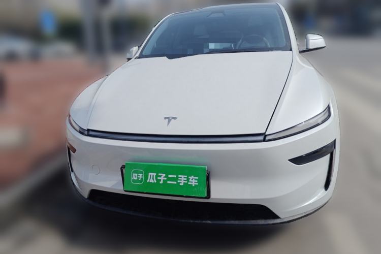 Used Tesla Model Y 2025 Long-Range All-Wheel Drive First Edition Front