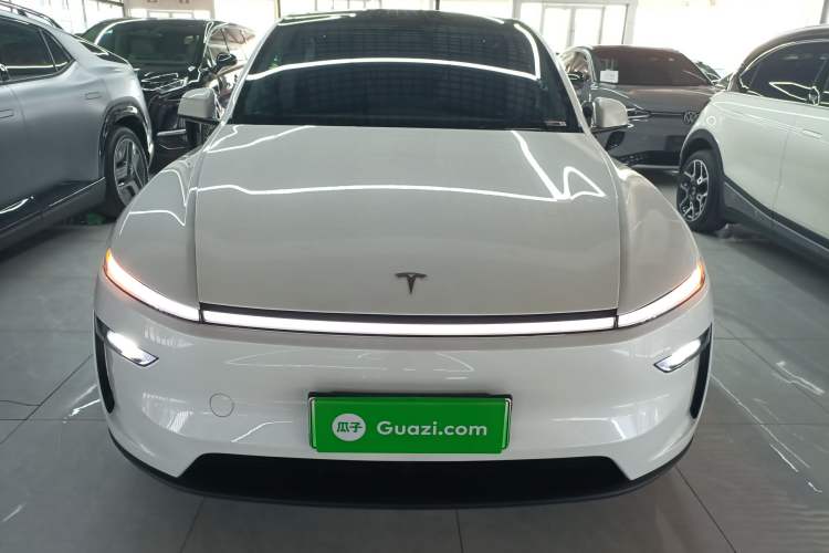Used Tesla Model Y 2025 Long-Range All-Wheel-Drive Version Front