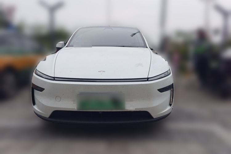 Used Tesla Model Y 2025 Rear-Wheel Drive First Edition Front