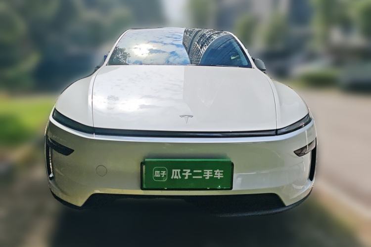 Used Tesla Model Y 2025 Rear-Wheel-Drive Version Front