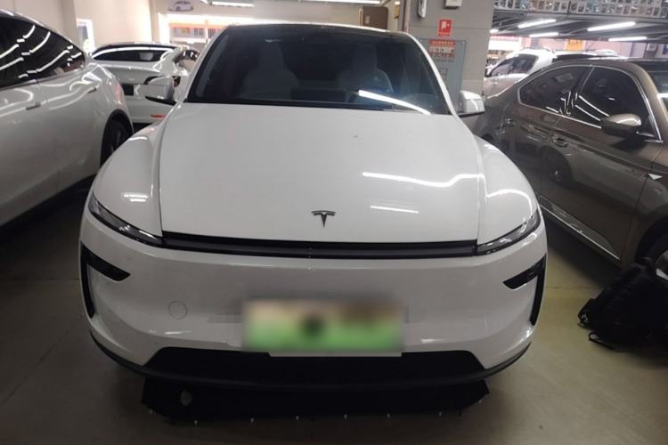 Used Tesla Model Y 2025 Rear-Wheel Drive First Edition Front