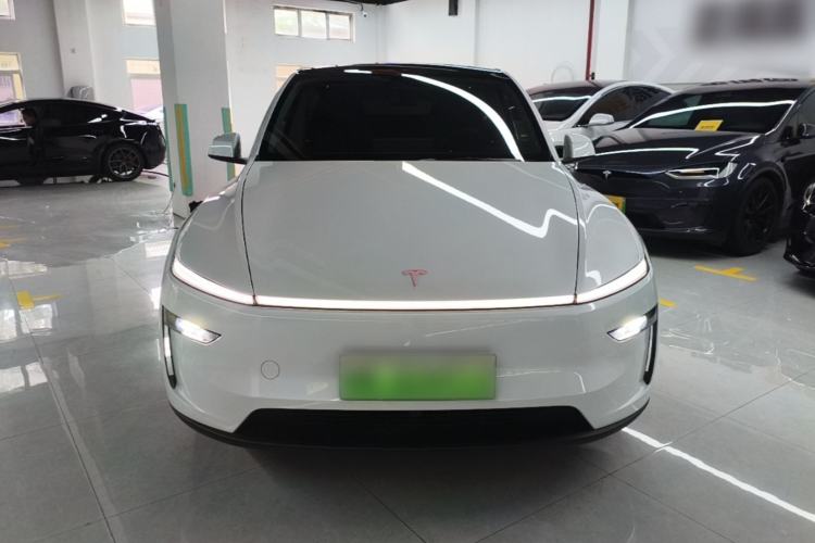 Used Tesla Model Y 2025 Rear-Wheel Drive First Edition Front