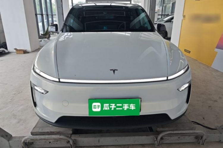 Used Tesla Model Y 2025 Rear-Wheel-Drive Version Front