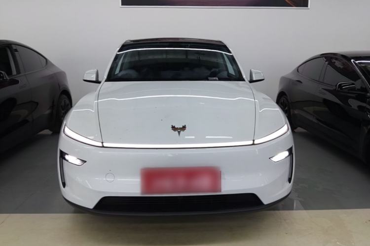 Used Tesla Model Y 2025 Updated Version Long-Range All-Wheel Drive Front