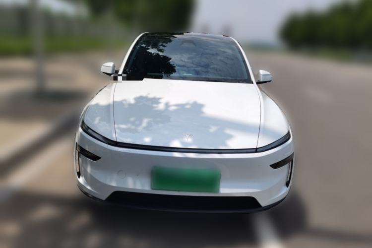 Used Tesla Model Y 2025 Updated Version Long-Range All-Wheel Drive Front