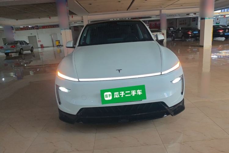 Used Tesla Model Y 2025 Long-Range All-Wheel-Drive Version Front