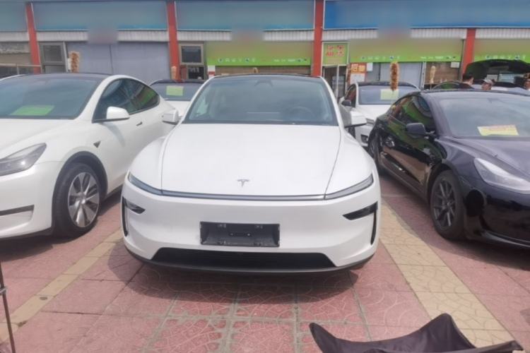 Used Tesla Model Y 2025 Long-Range All-Wheel Drive First Edition Front