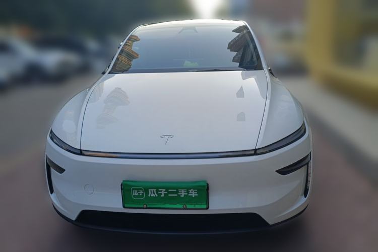 Used Tesla Model Y 2025 Rear-Wheel-Drive Version Front