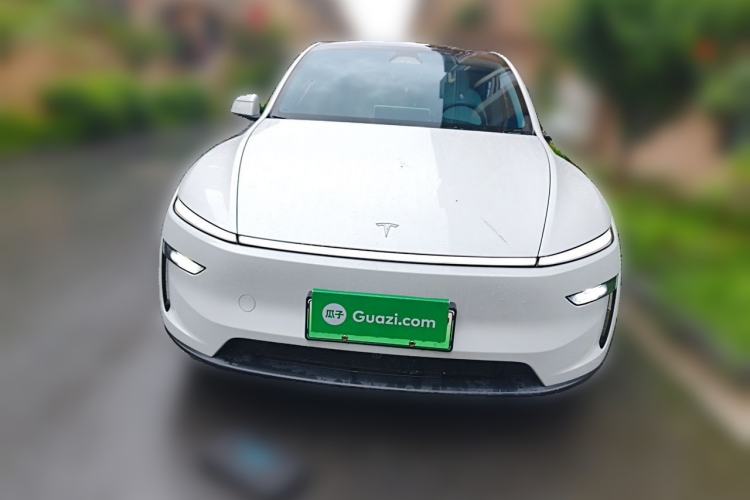 Used Tesla Model Y 2025 Rear-Wheel-Drive Version Front