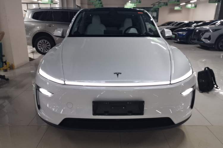 Used Tesla Model Y 2025 Long-Range All-Wheel-Drive Version Front