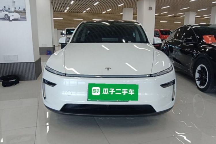 Used Tesla Model Y 2025 Rear-Wheel Drive First Edition Front