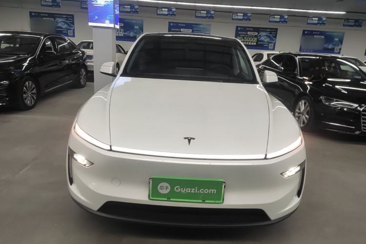 Used Tesla Model Y 2025 Rear-Wheel-Drive Version Front