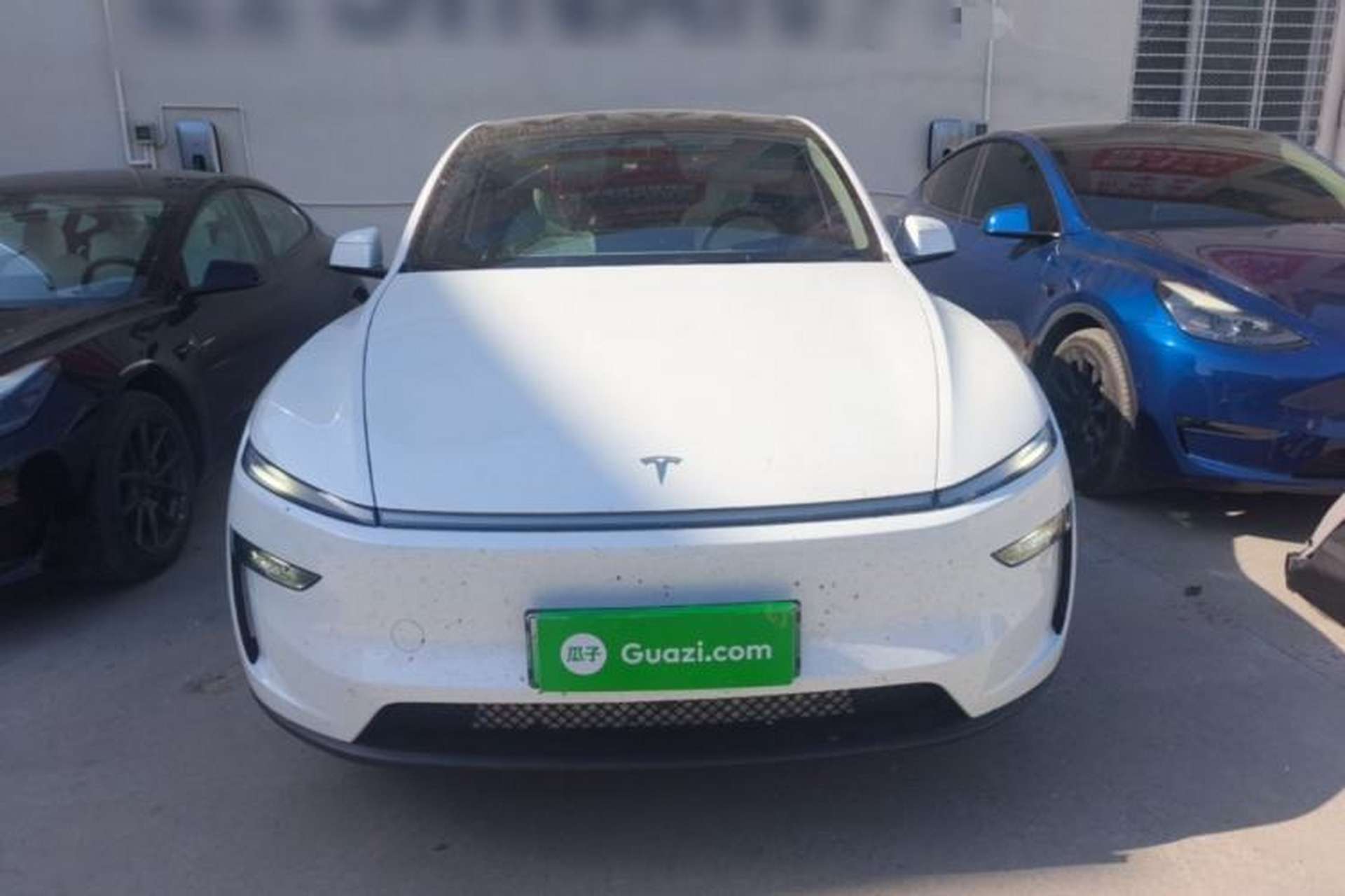 Used Tesla Model Y 2025 Long-Range All-Wheel Drive First Edition Front